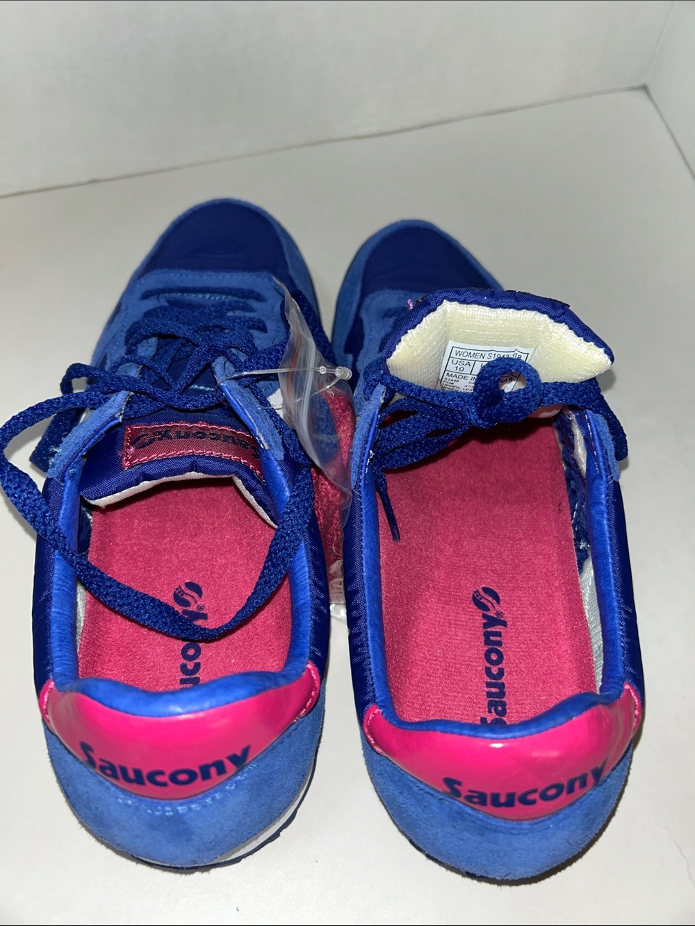 Saucony Blue and White Women's Sneakers with Pink Accents - Picture 4 of 10